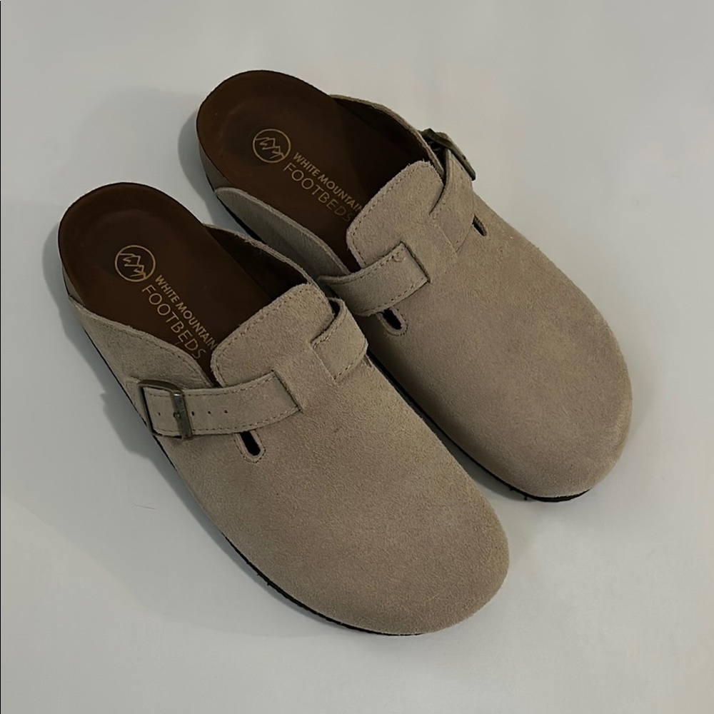 NWOT - White Mountain Tan Loafers Slip-On Shoes
